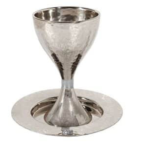 גביע קידוש כוס קידוש לשבת מודרני עבודת פטיש עמנואל כסף כסוף