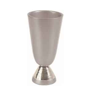 גביע קידוש כוס קידוש לשבת אנודייז עם רגלית רקועה עמנואל כסף כסוף